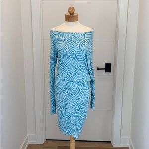 Tarte Dolman sleeve dress blue print small